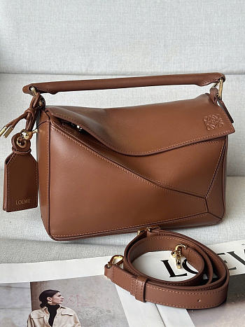 LOEWE Featherlight Puzzle bag size 24x10.5x16.5cm