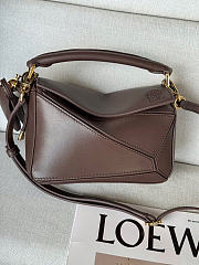 LOEWE Featherlight Puzzle brown size 17.5x7.5x12.5cm - 2