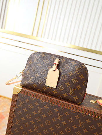 Louis Vuitton Tag Me Pouch size 24.5x17x4.5 cm