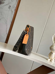 Louis Vuitton Vagabond Hobo bag size 35x12x38 cm - 5