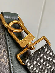 Louis Vuitton Vagabond Hobo bag size 35x12x38 cm - 4