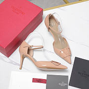 Valentino Garavani logo-detail heeled pumps 8.5cm beige - 2