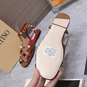 Valentino Garavani Studdy Leather Sandals brown - 6