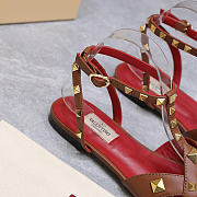 Valentino Garavani Studdy Leather Sandals brown - 3