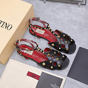 Valentino Garavani Studdy Leather Sandals black - 2
