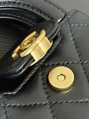 Chanel charm bag black size 10x6.5x4cm - 2