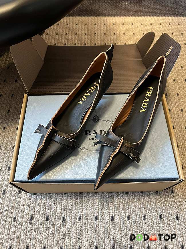 Prada Antiqued leather pumps - 01 - 1