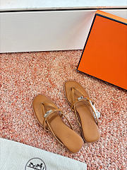 Hermes Miss Sandal in Calfskin brown - 5