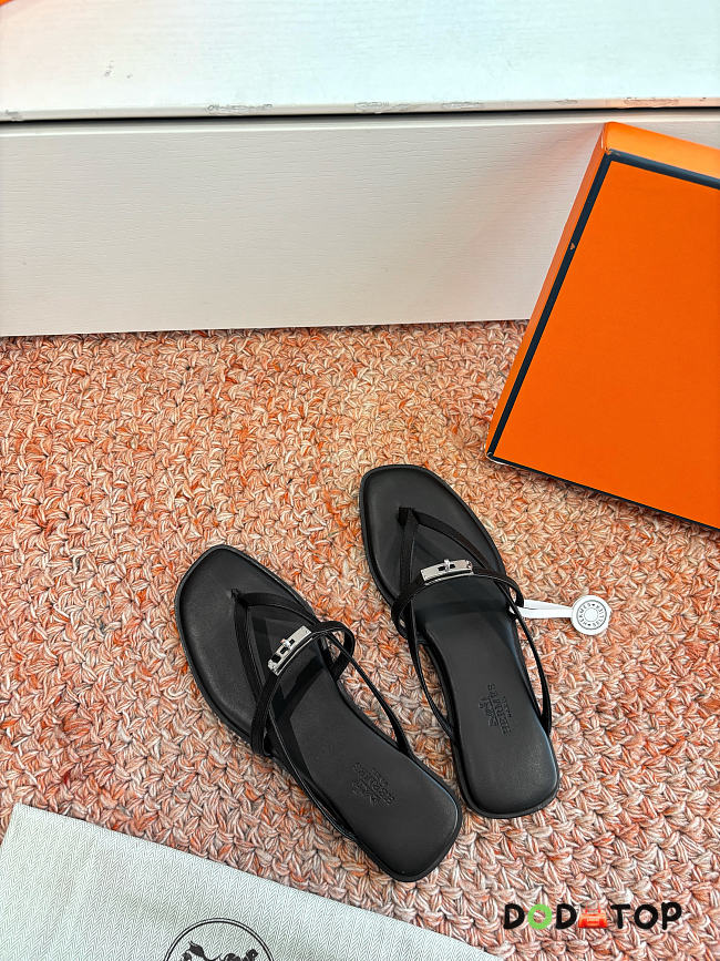 Hermes Miss Sandal in Calfskin black - 1