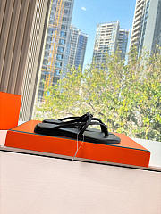 Hermes Miss Sandal in Calfskin black - 6