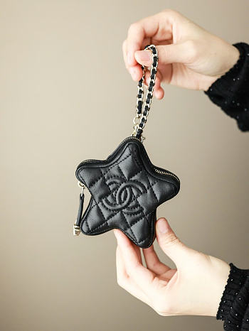Chanel charm bag size 10x10x3 cm