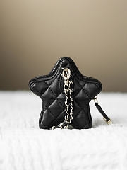 Chanel charm bag size 10x10x3 cm - 3