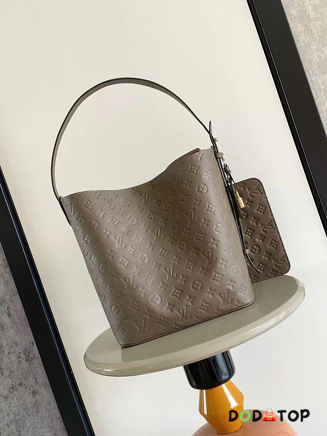 Louis Vuitton M13044 Monogram Empreinte bag size 31 x 18 x 26cm - 1