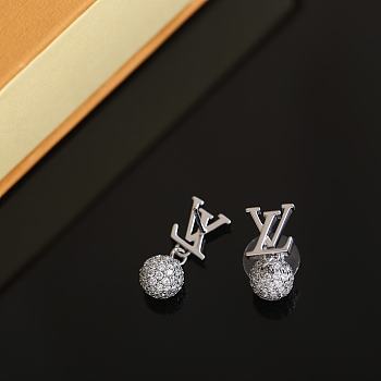 Louis Vuitton earing silver -012