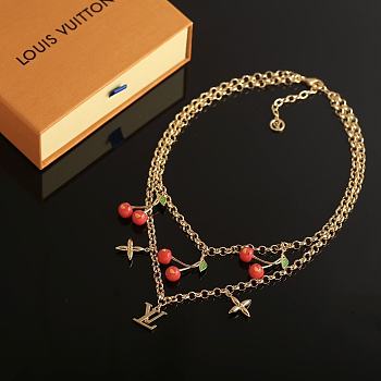 Louis Vuitton Necklace silver -012