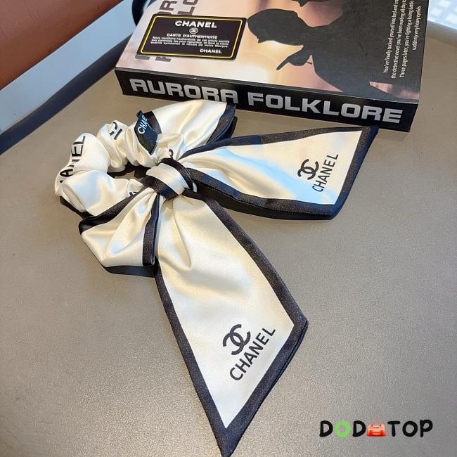 Chanel Scrunchie white  - 1