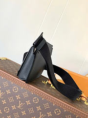 Louis Vuitton Aerogram black bag size 30x16x3cm - 5