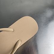 Balenciaga logo thong sandals - 02 - 2