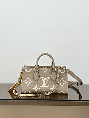 Louis Vuitton onthego bag size 25x13x10cm - 1