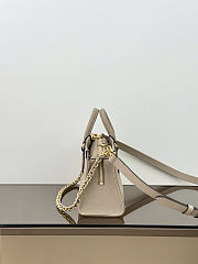 Louis Vuitton onthego bag size 25x13x10cm - 4