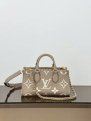 Louis Vuitton onthego bag size 25x13x10cm - 3