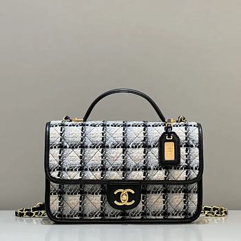 CHANEL 22K FLAP BAG WITH TOP HANDLE size 25×21.5x7cm