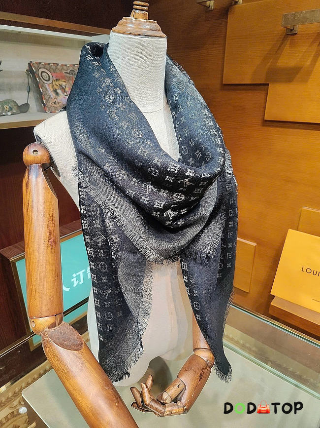 LV scarf 139cm×139cm - 1