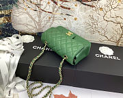 Chanel flap bag green size 20cm - 4