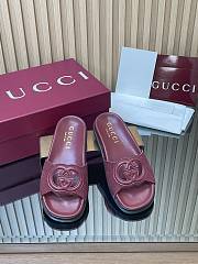 Gucci sandals logo - 01 - 1
