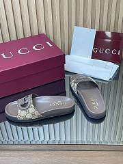 Gucci sandals logo - 03 - 2