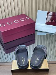 Gucci sandals logo - 04 - 2