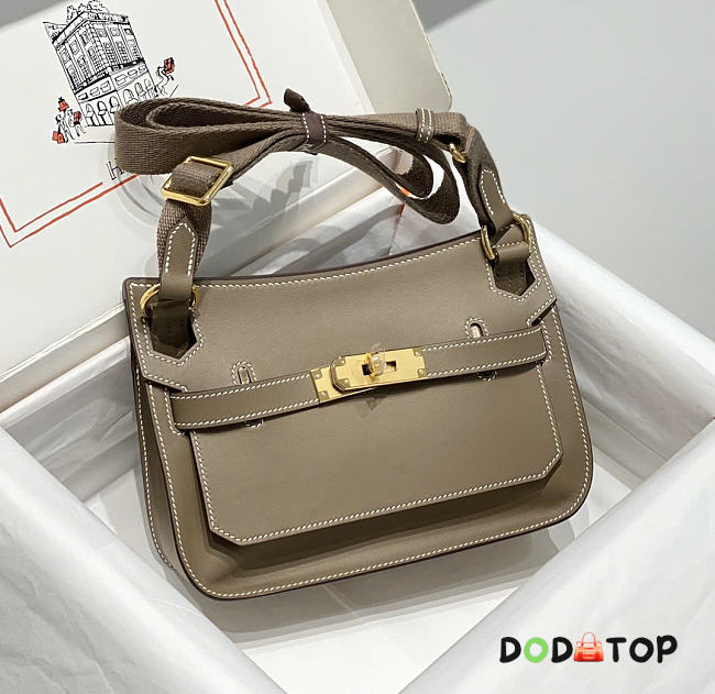 Hermes Jypsiere mini bag gold hardware Swift leather size 23x17x5 cm - 1