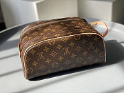 LV pouch size 28x16x13cm - 4