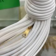 Bottega Veneta in white Bag Size 25 x 12 x 10 cm - 4