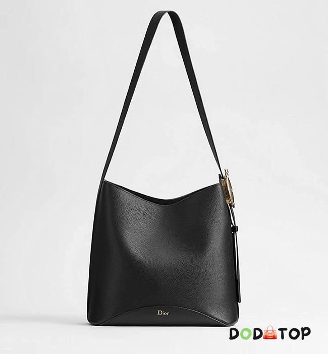 Dior Medallion Bucket Bag size  26.5 x 26 x 15 cm - 1