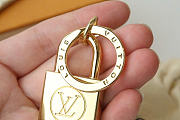 Lv keychain gold - 4