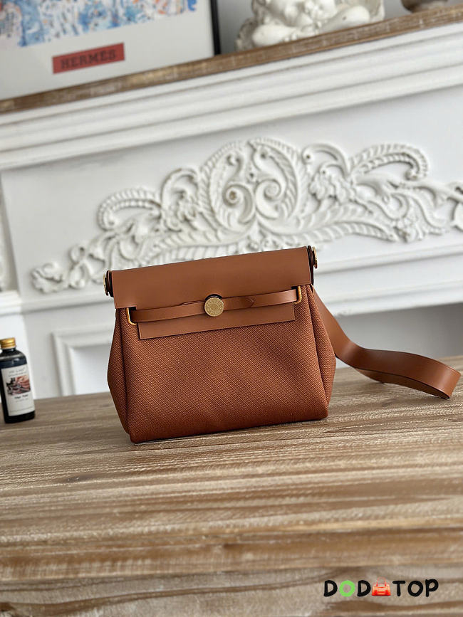 Hermès Gold Vache Hunter and Toile Mini Herbag Zip 20 Gold Hardware 25x20x13cm - 1