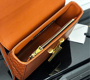 Louis Vuitton Twist MM bag size 23 x 16 x 8cm - 5