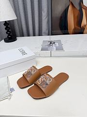 Loewe slides - 02 - 2