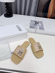 Loewe slides - 04 - 2
