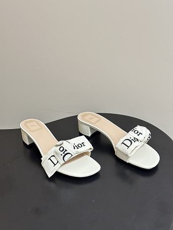 J'Adior heeled mule 3.5cm white