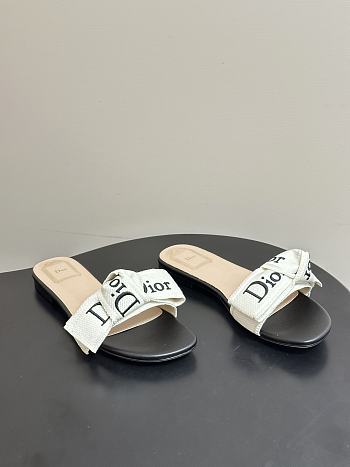 J'Adior heeled mule black