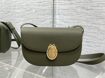 Dior Medium Dior Médaillon Flap Bag green Grained Calfskin 23 x 16 x 6.5 cm