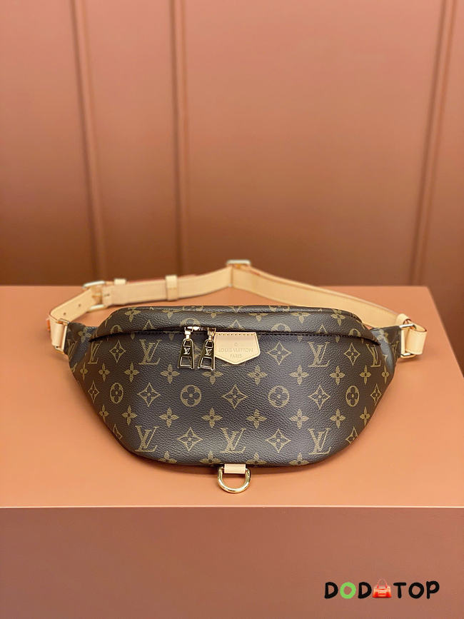 Louis vuittos bumbag  size 37x14x13CM Code: Tonya for 25% off - 1