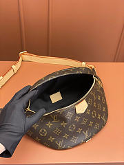 Louis vuittos bumbag  size 37x14x13CM Code: Tonya for 25% off - 5