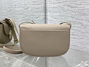 Dior Medium Dior Médaillon Flap Bag gray Grained Calfskin 23 x 16 x 6.5 cm - 4