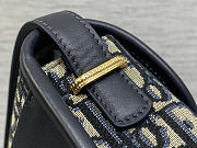 Dior Medium Dior Médaillon Flap Bag blue Grained Calfskin 23 x 16 x 6.5 cm - 6