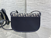 Dior Medium Dior Médaillon Flap Bag blue Grained Calfskin 23 x 16 x 6.5 cm - 2