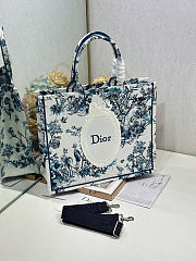 Dior Large Book Tote blue Multicolor Daisy bag 41x14x32cm - 4