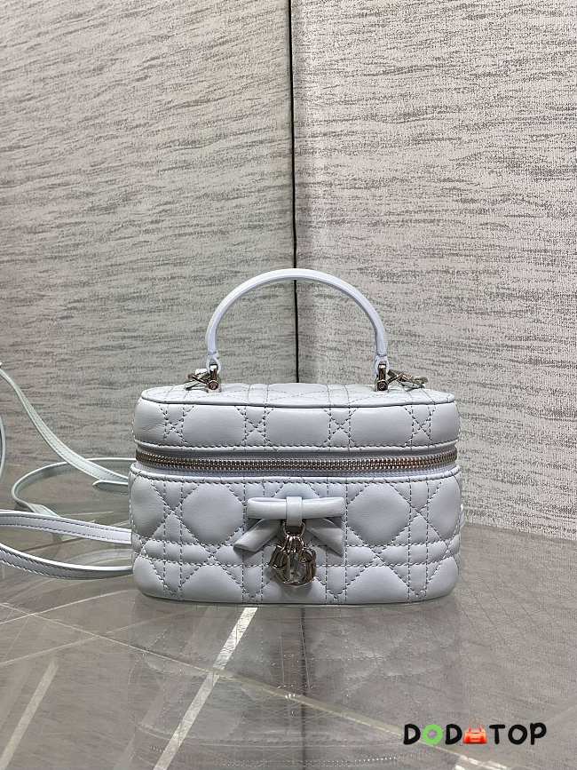 Dior Mini Vanity blue bag Lambskin size 17x10.5x8cm - 1